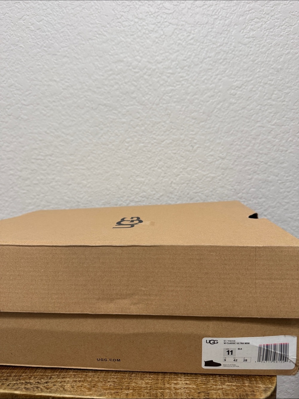 Ugg Ultra Classic Mini Black Boots Size 11 NEW - Picture 9 of 9